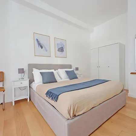 Apartment Ych-delightful Flat Near San Giovanni