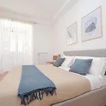 Apartment Ych-delightful Flat Near San Giovanni