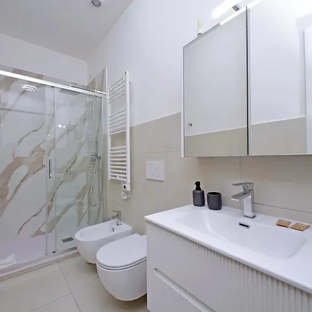 Apartment Ych-delightful Flat Near San Giovanni Rome