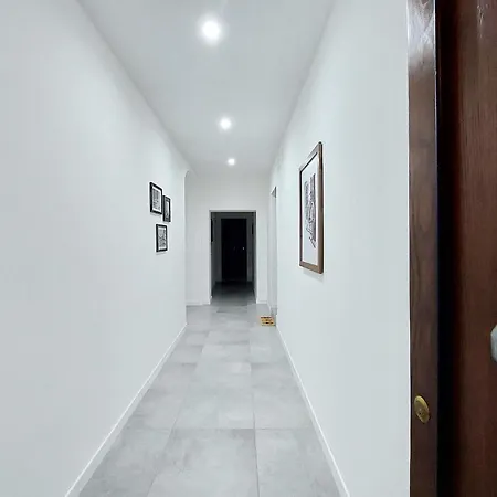 Ych-delightful Flat Near San Giovanni * Rome