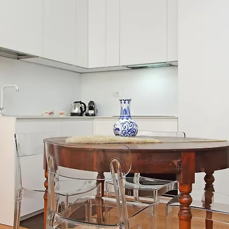 Ych-delightful Flat Near San Giovanni Apartment Rom