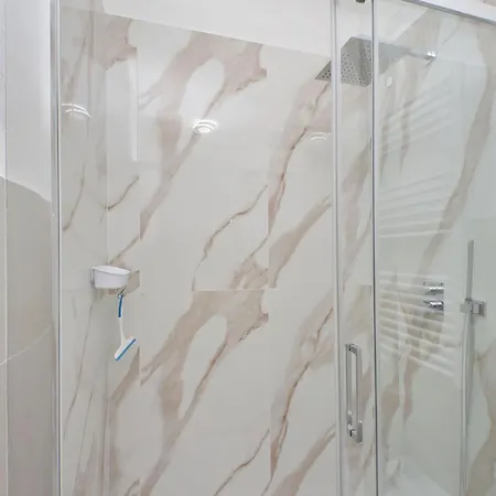 Ych-delightful Flat Near San Giovanni Rome