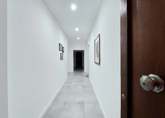 Ych-delightful Flat Near San Giovanni * Roma