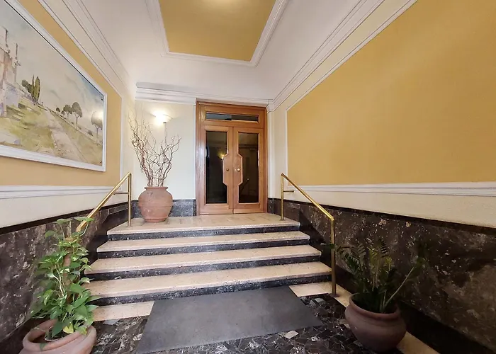 Ych-delightful Flat Near San Giovanni Apartamento